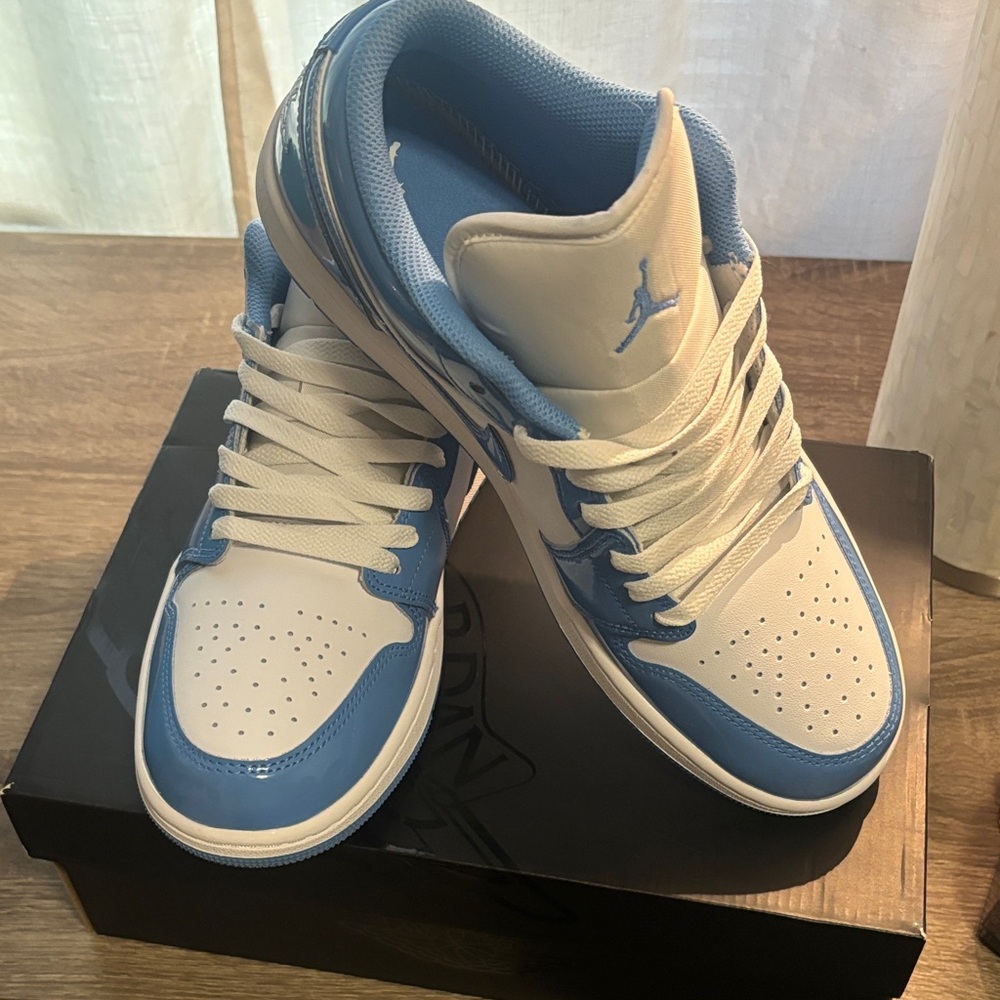 Air Jordan 1 Low SE Men's Sky Blue and White Sneakers